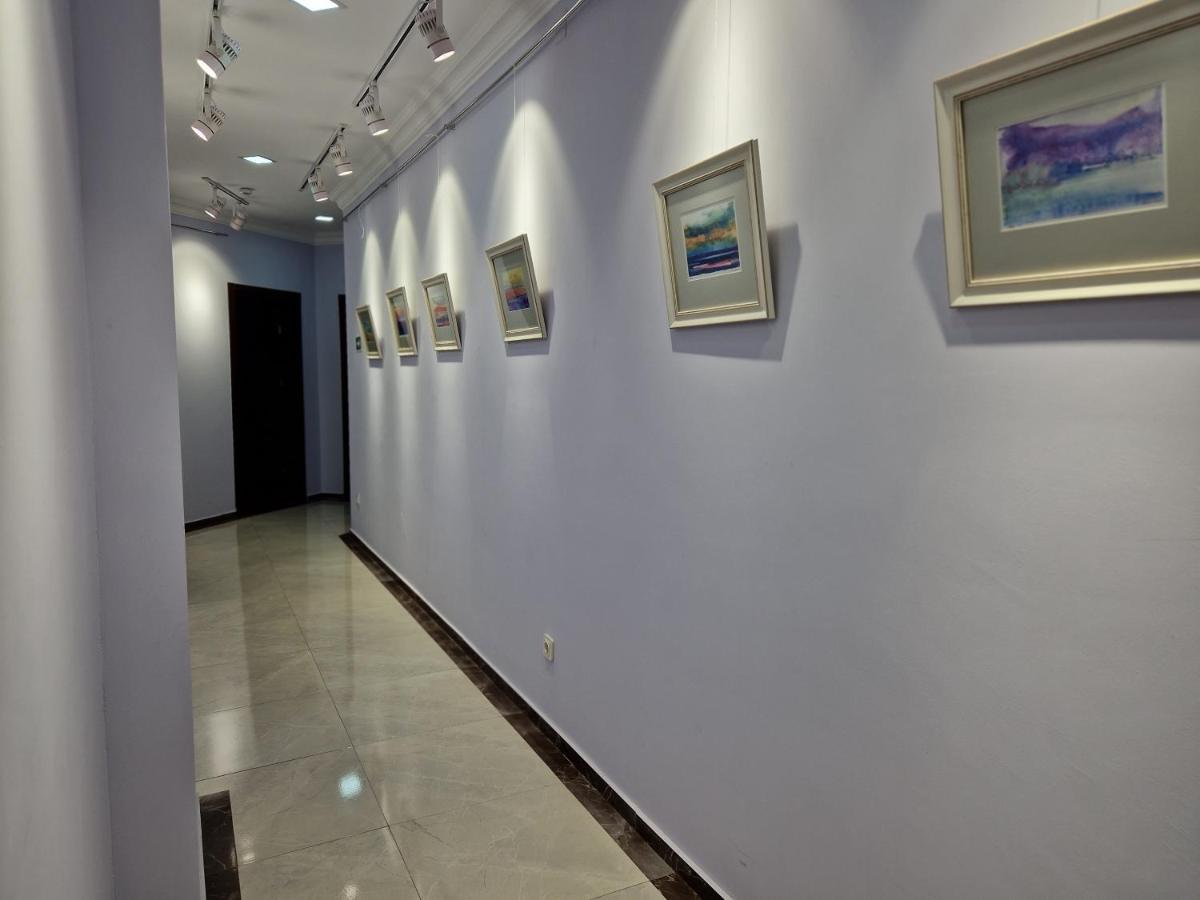 Art Hotel บาทูมิ ภายนอก รูปภาพ