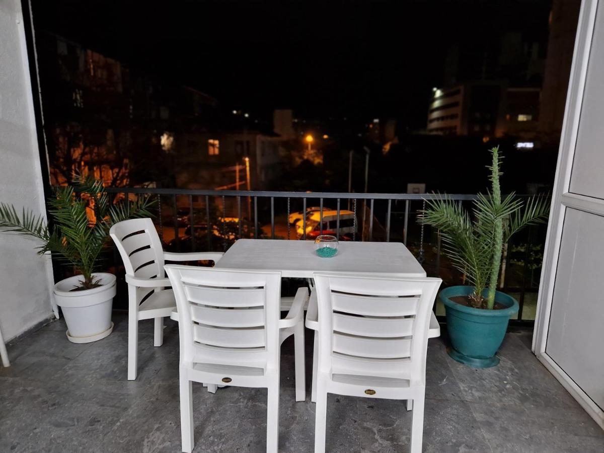 Art Hotel บาทูมิ ภายนอก รูปภาพ