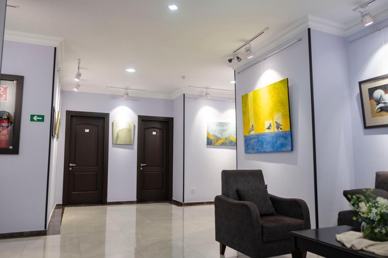 Art Hotel บาทูมิ ภายนอก รูปภาพ